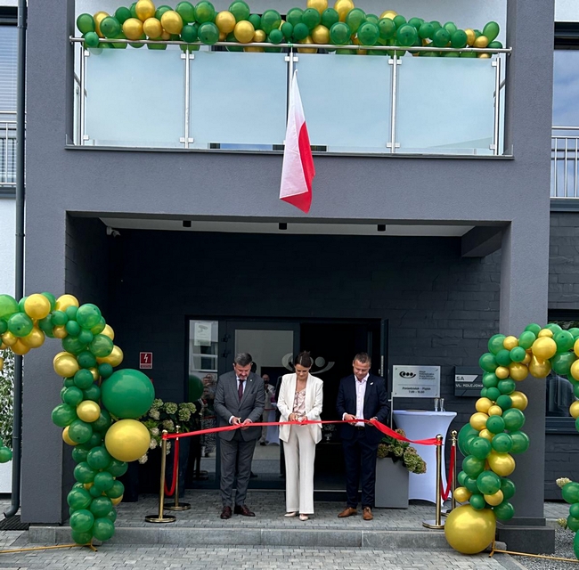 Uroczyste przecięcie wstęgi